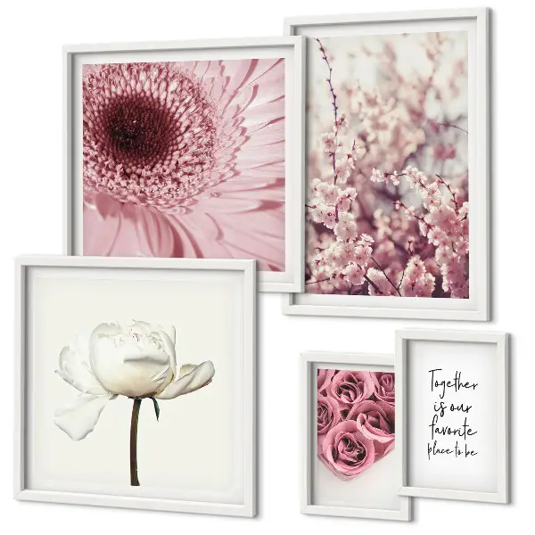 Conjunto de cuadros decorativos con diseño de toques florales románticos
