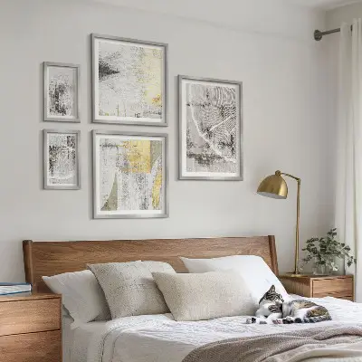 Conjunto de cuadros decorativos con patrones abstractos neutros