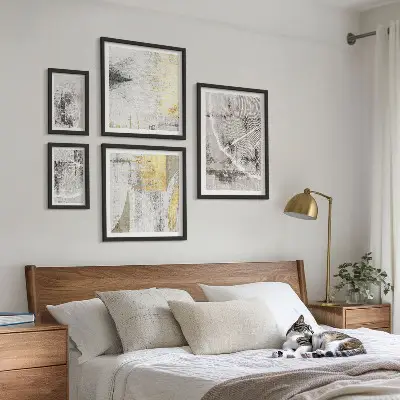 Conjunto de cuadros decorativos con patrones abstractos neutros