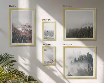 Pared galería de arte paisajes de montañas, bosques y nubes