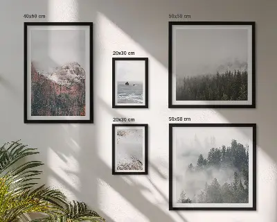 Pared galería de arte paisajes de montañas, bosques y nubes
