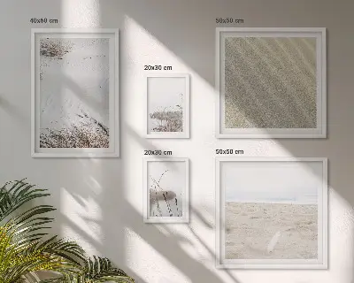 Conjunto de cuadros decorativos con motivos playeros minimalistas