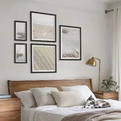 Conjunto de cuadros decorativos con motivos playeros minimalistas