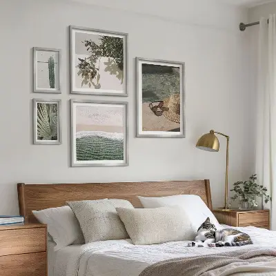 Set de 5 cuadros para salón diseño de relajación acuática con plantas de verano