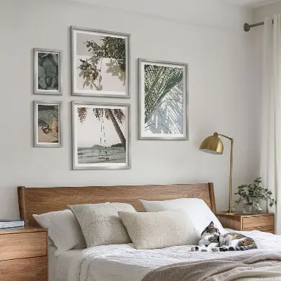 Set de 5 cuadros para salón con diseño de plantas tropicales relajantes