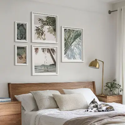 Set de 5 cuadros para salón con diseño de plantas tropicales relajantes