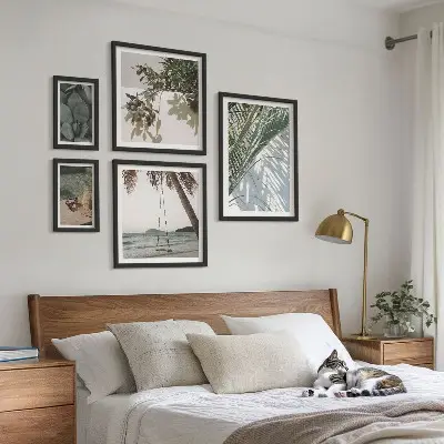 Set de 5 cuadros para salón con diseño de plantas tropicales relajantes