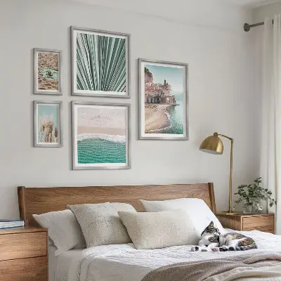 Conjunto de cuadros decorativos con diseño de vistas elegantes al mar