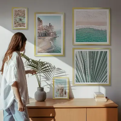 Conjunto de cuadros decorativos con diseño de vistas elegantes al mar