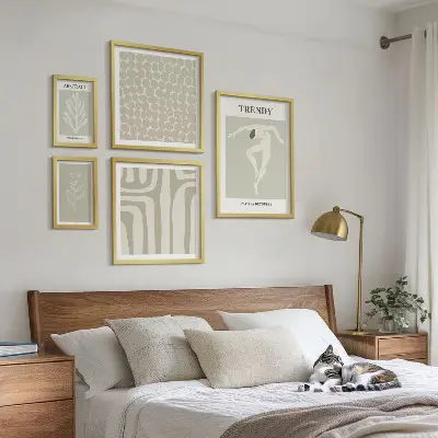 Set de 5 cuadros para salón con motivos de gráficos abstractos verdes
