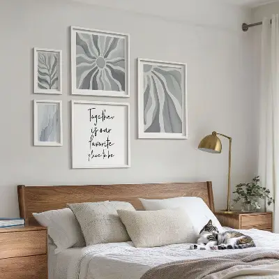Conjunto de cuadros decorativos con patrones abstractos grises y blancos
