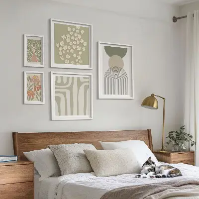 Set de 5 cuadros para salón con diseños gráficos de plantas en estilo pastel