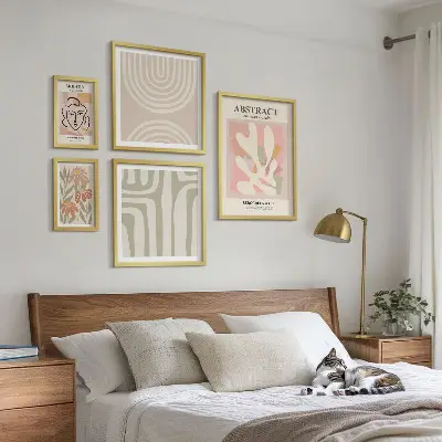 Set de 5 cuadros para salón con diseño de plantas abstractas