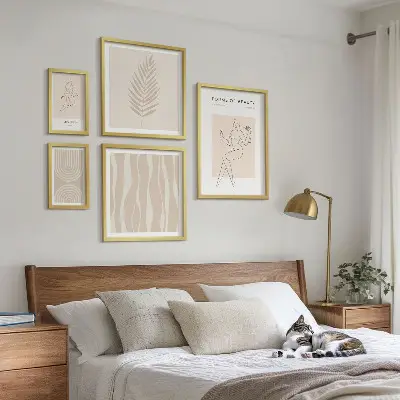 Conjunto de cuadros decorativos con hermosos motivos minimalistas