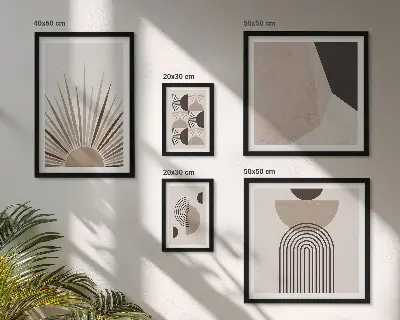 Pared galería de arte con formas geométricas abstractas