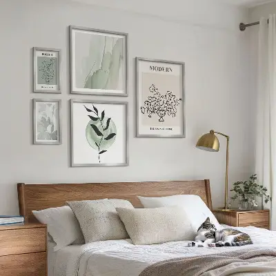 Decoración de pared para galería de arte estilo minimalista moderno