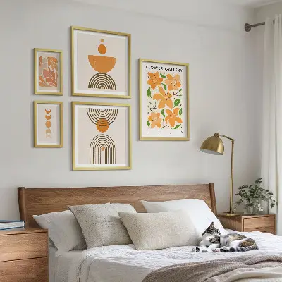 Conjunto de cuadros decorativos con diseño de flores y geometría