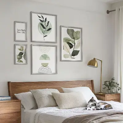 Conjunto de cuadros decorativos con gráficos de plantas elegantes para interiores