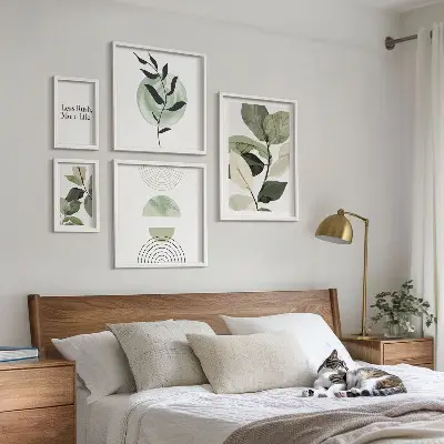 Conjunto de cuadros decorativos con gráficos de plantas elegantes para interiores