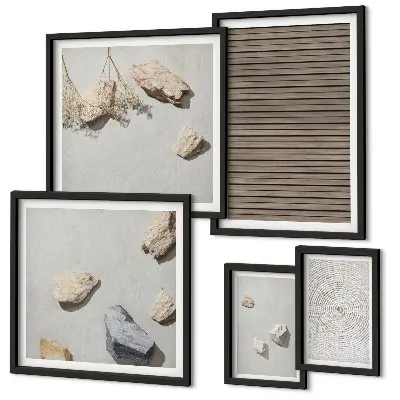 Pared galería de arte con texturas naturales de madera y piedras