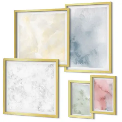 Conjunto de cuadros decorativos con acuarelas en tonos pastel sobre lienzo