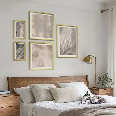 Conjunto de cuadros decorativos con telas bohemias naturales en primer plano