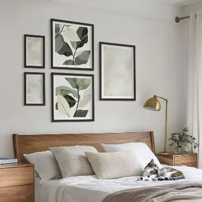Pared galería de arte pinturas brillantes de estilo boho abstracto