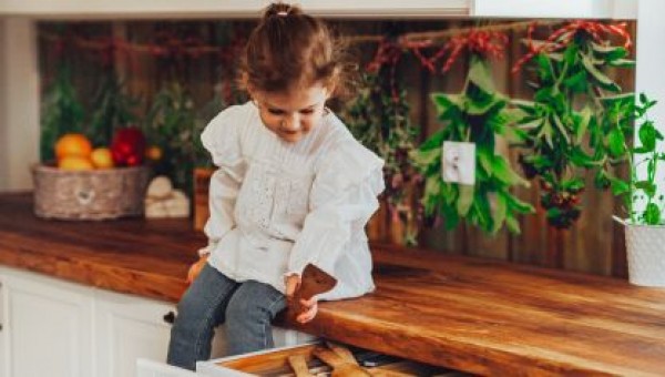 ¿Qué funcionará en la pared sobre la encimera de la cocina? Descripción general de la solución
