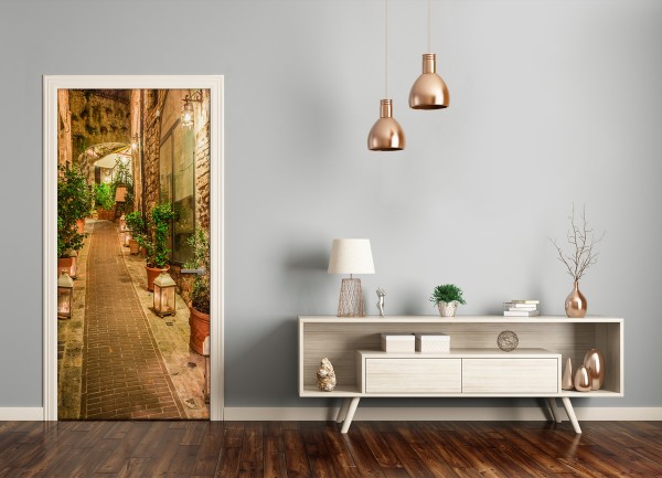 Una forma de renovar fácilmente tu puerta vieja: ¡DIY!