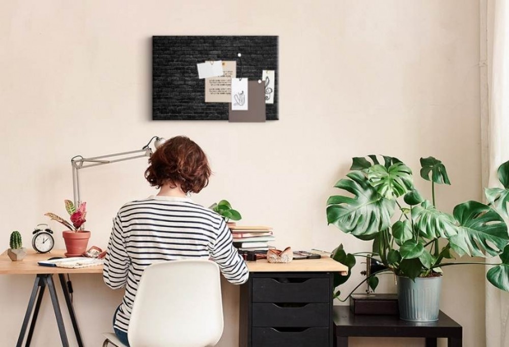 qué colgar encima de tu escritorio